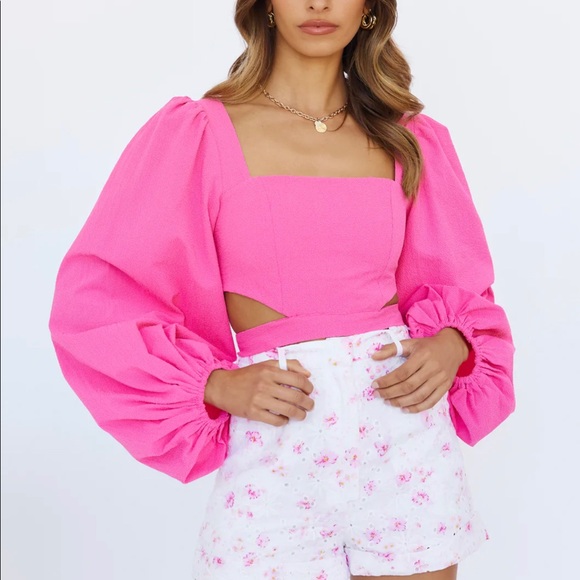 Hello Molly strawberry smiles top size M - Picture 5 of 6